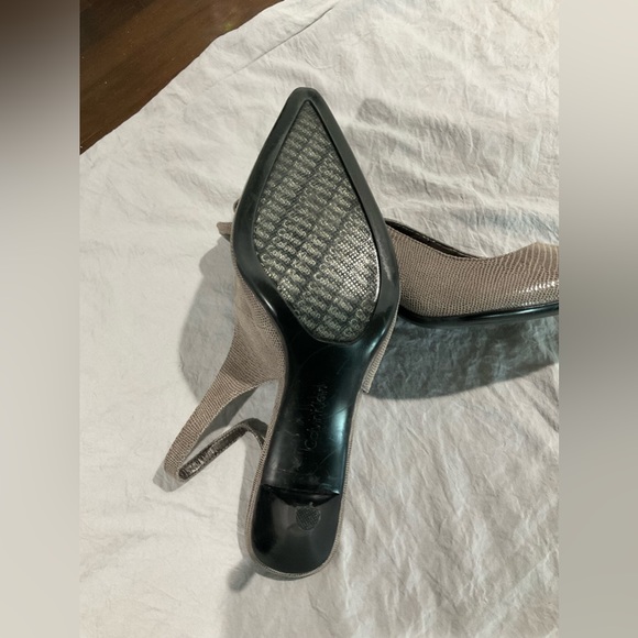 Calvin Klein leather heels - Picture 3 of 4